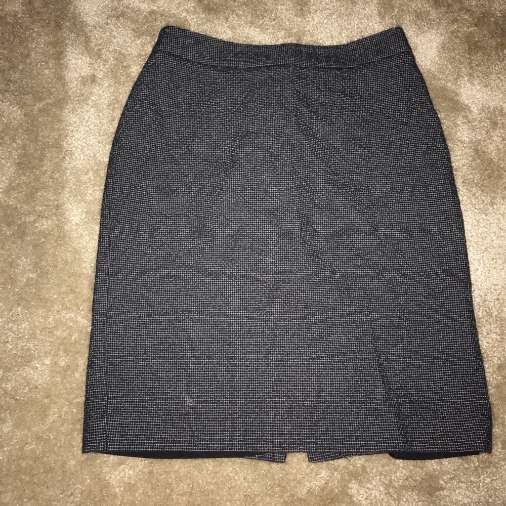 ANN TAYLOR pencil skirt